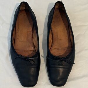 Vintage Chanel Black Ballet Flats - 37
